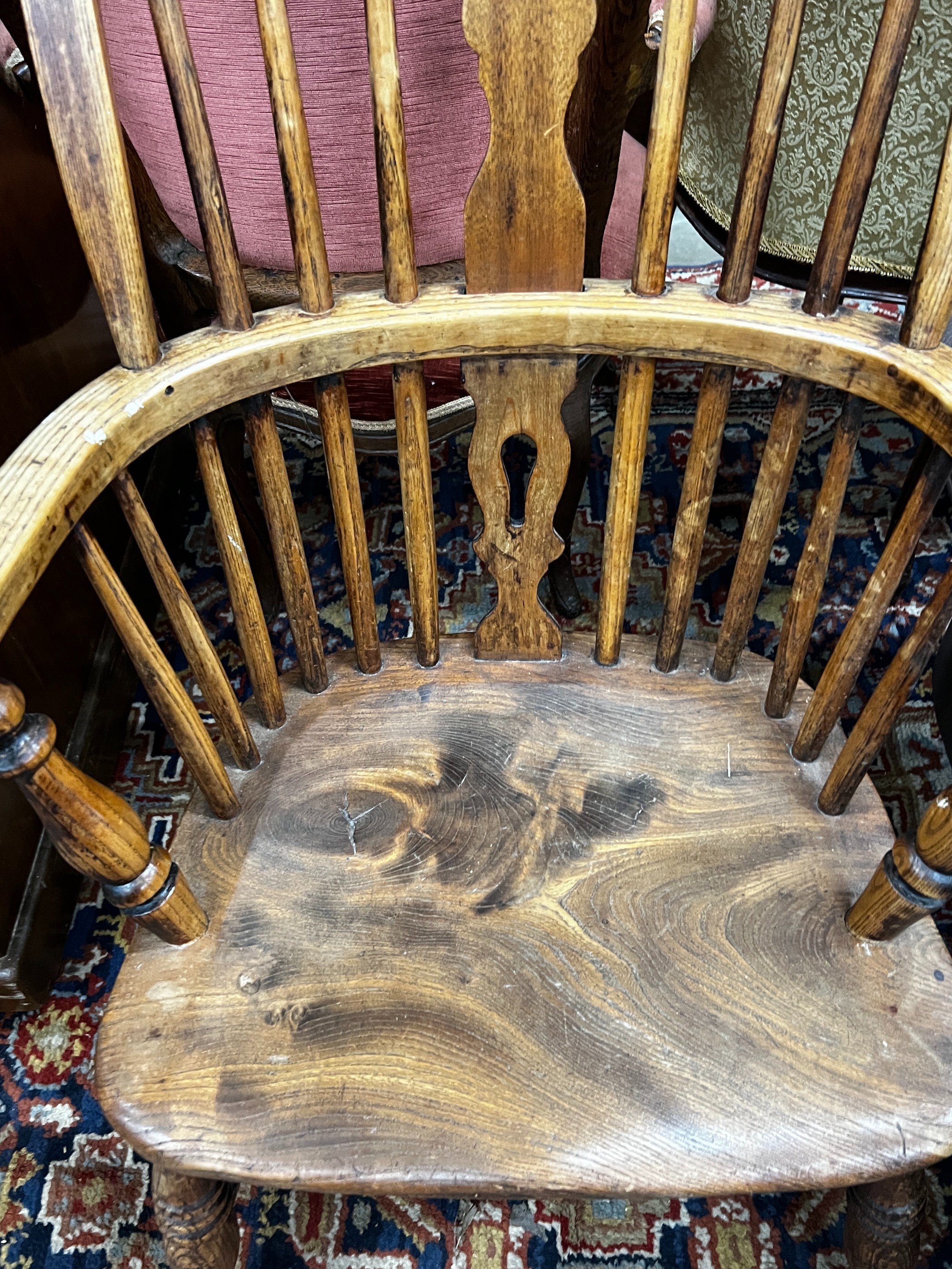 A Victorian ash, elm and beech Windsor armchair, width 57cm, depth 38cm, height 110cm